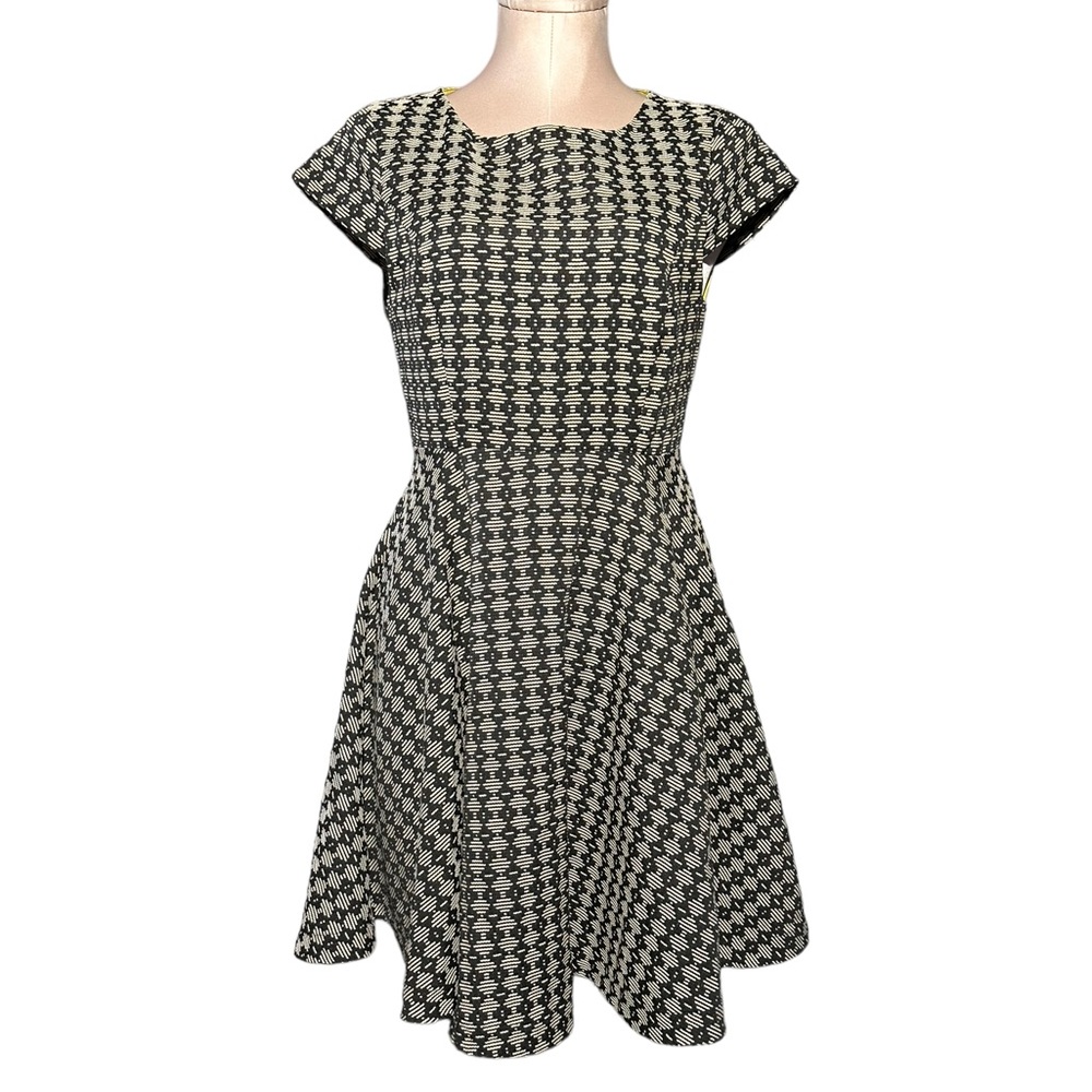Maeve- Anthropologie dress in black and white. Size 0.  Completely lined.